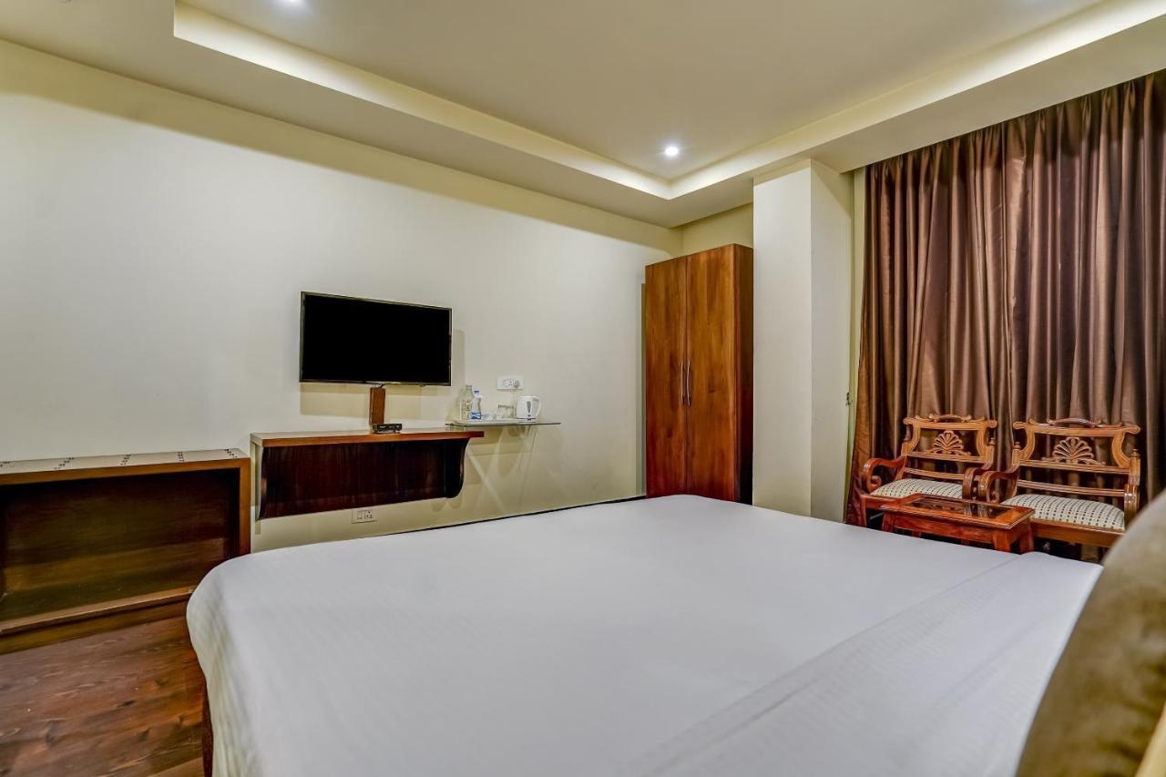 Townhouse 552Hotel Royal Court Dźalandhar Zewnętrze zdjęcie