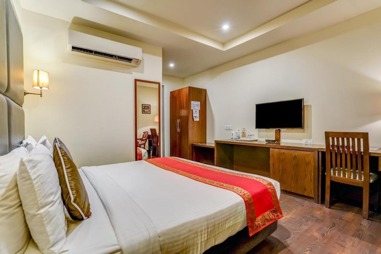 Townhouse 552Hotel Royal Court Dźalandhar Zewnętrze zdjęcie